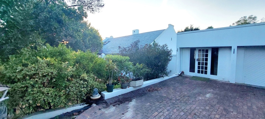 4 Bedroom Property for Sale in Zevenwacht Farm Village Western Cape